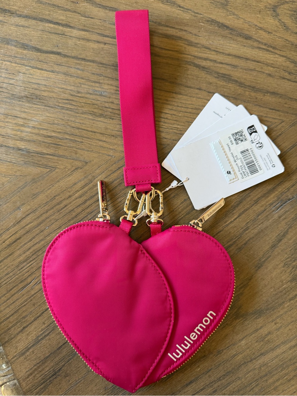 💕 NWT Lululemon Dual Pouch Wristlet *Heart Edition